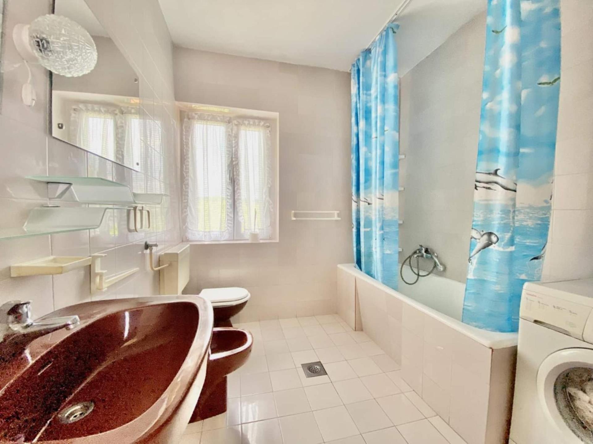 Family Apartments Viva Close To The Beach คิร์ก ภายนอก รูปภาพ
